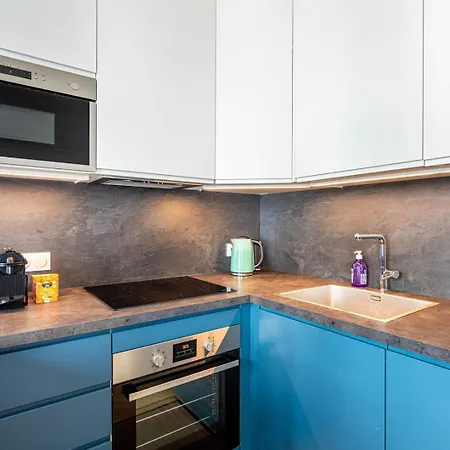 Apartment Cosy Retreat Near Attractions *